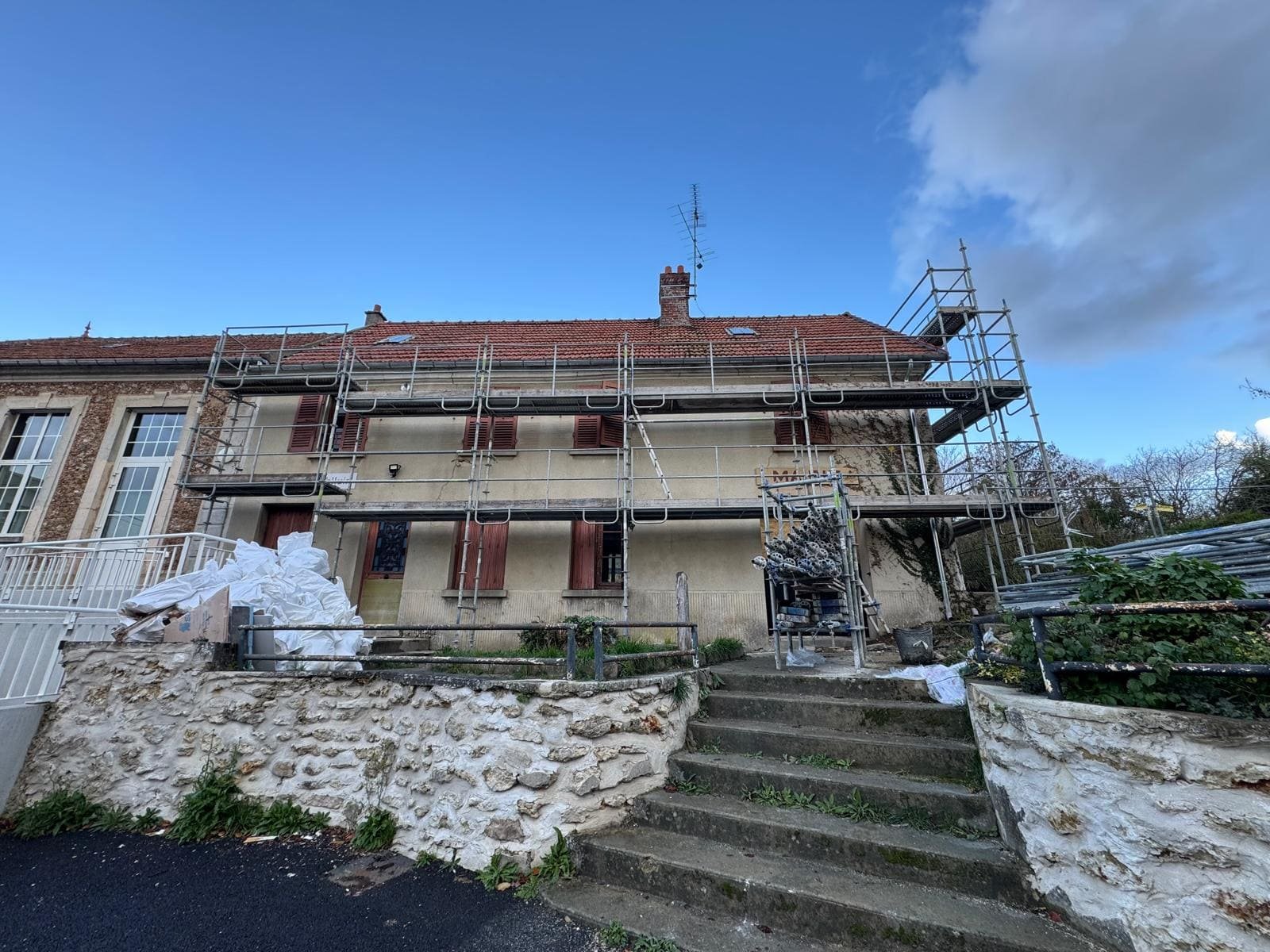 Réparation de crépi extérieur fissuré