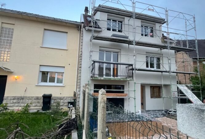 Travaux d’isolation extérieure sur pavillon