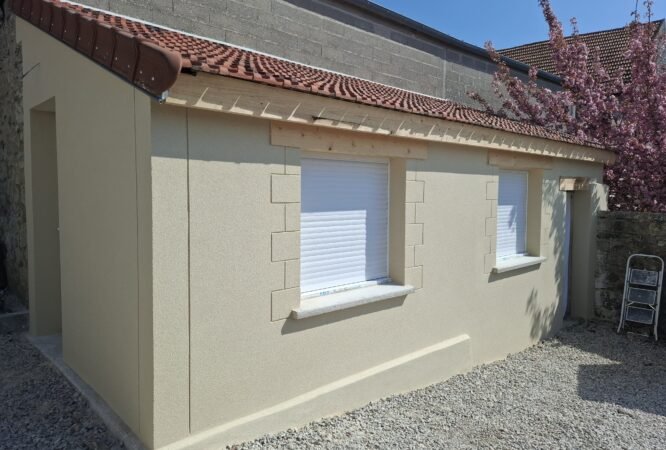 Travaux de peinture extérieure professionnelle